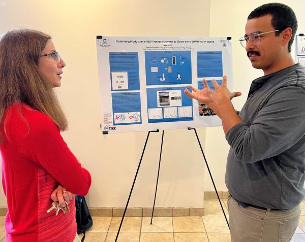 Alex Espitia-Casallas (right) did his research at SUNY Upstate Medical University.