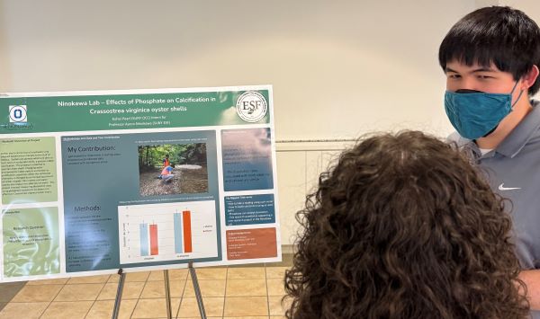 Kohei Pearl (right) participated in research titled "How is oyster shell dissolution affected by dissolved phosphate in seawater?" at SUNY-ESF.