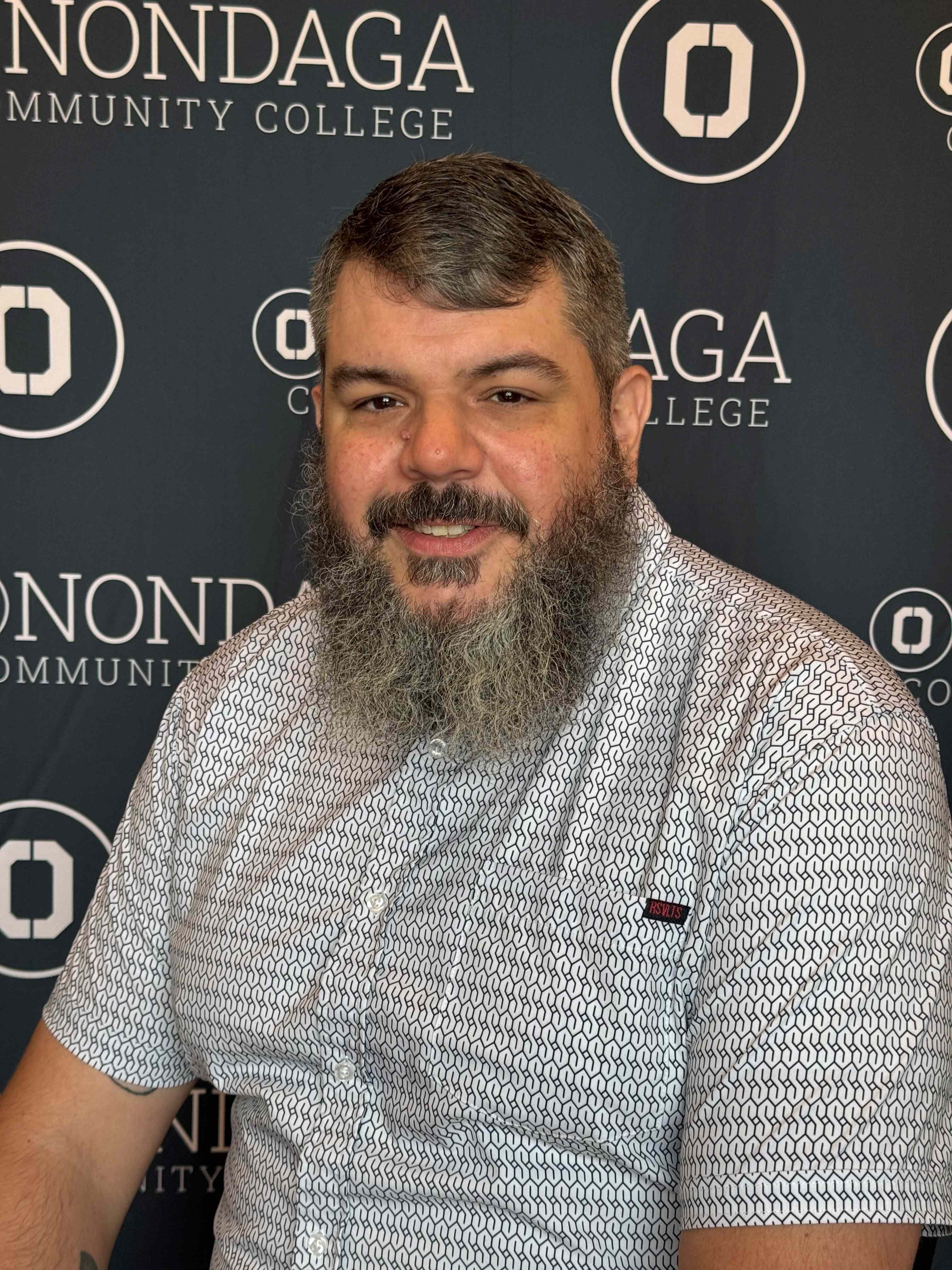 Headshot of Andrew McRussell