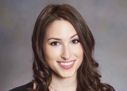 Eva DeCharleroy, '13