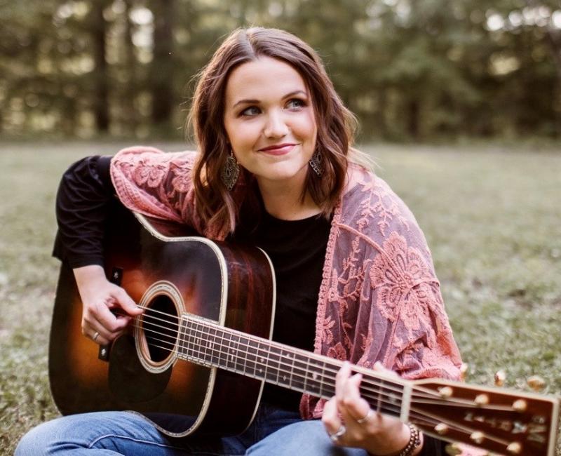 Cassidy Lynn '08 started dreaming of a career in country music when she was 4 years old. She's been a performer and songwriter in Nashville for more than a decade.
