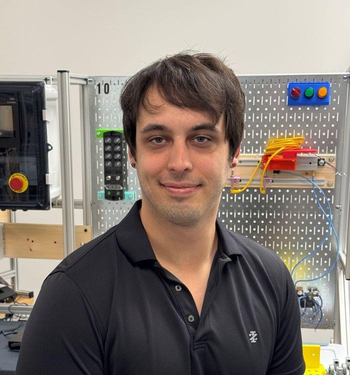 Justin Kuneman is in Onondaga Community College's Electromechanical Technology program. After he completes his degree next May, he will begin working at Micron Technology in Boise, Idaho.