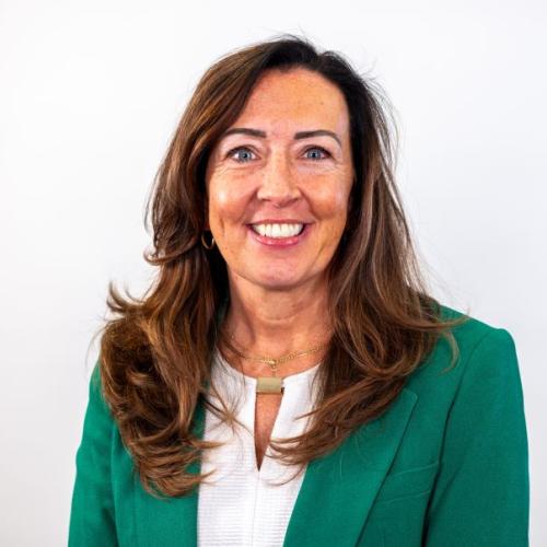 Heather Silvia '90, Fall 2025 Alumni Faces Honoree