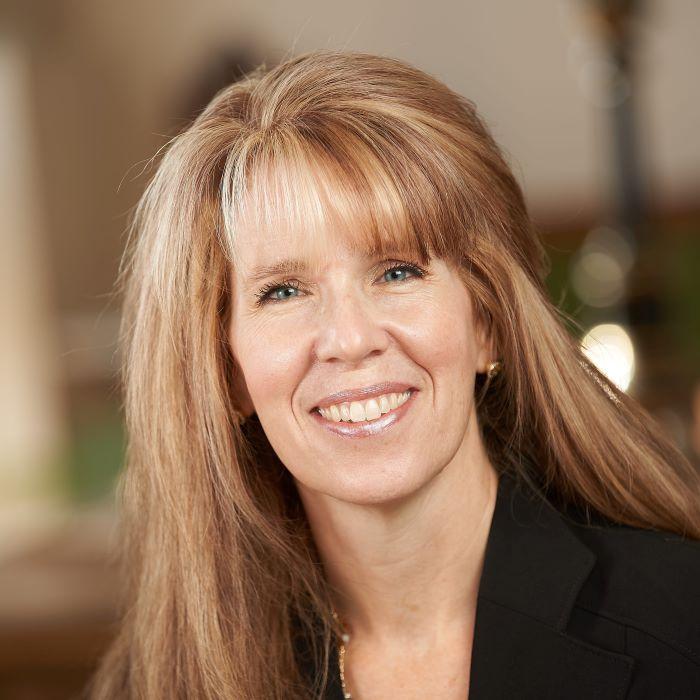 Jodi DeAugustine '89 Jodi DeAugustine '89