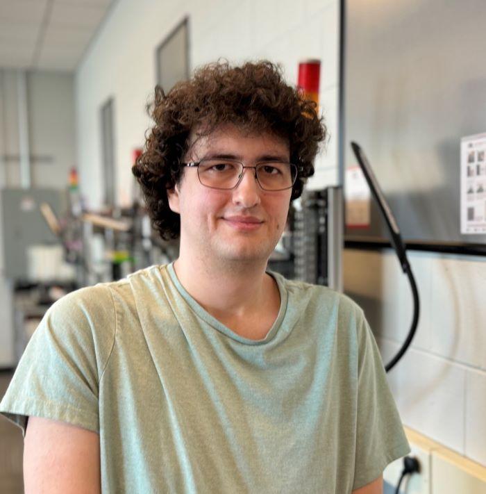 Sam Pondossi is an Electromechanical Technology major who graduated from Baldwinsville High School 9 years ago. This summer he will do an internship at Micron in Manassas, VA.