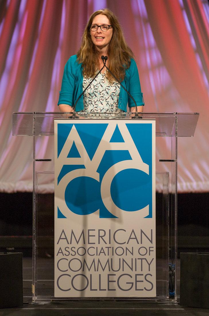 CROPPED Laurie Halse Anderson AACC Speech