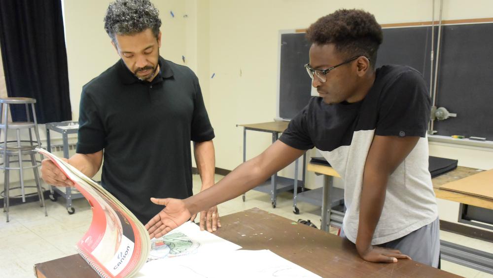 Employee Celebration 071 (1000px)